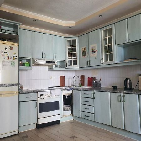 Хостел Оболонь Kiew Exterior foto